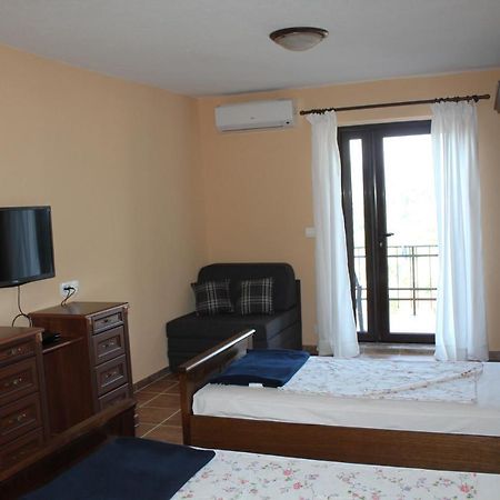 Villa Malina New Tivat Exteriör bild