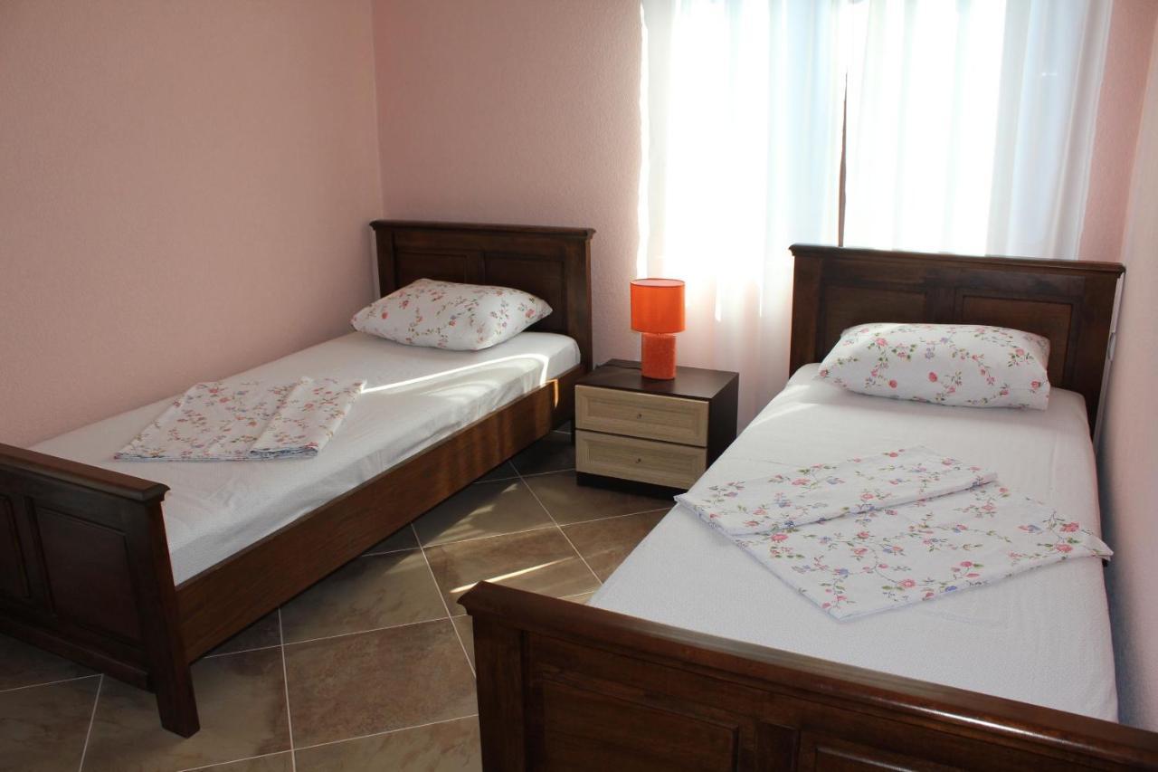 Villa Malina New Tivat Exteriör bild