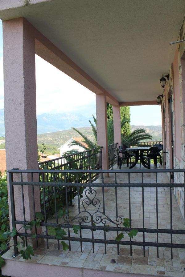 Villa Malina New Tivat Exteriör bild