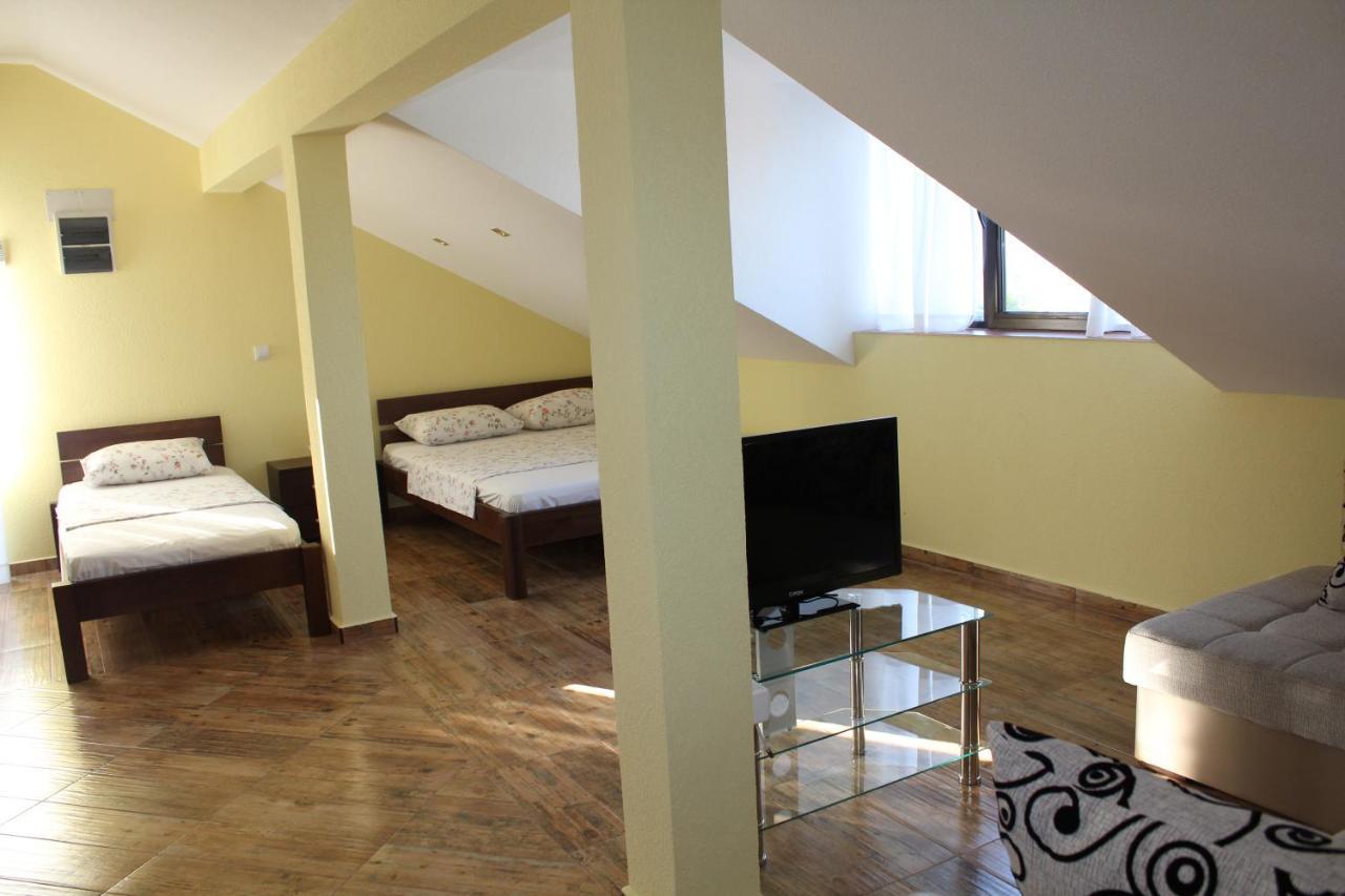 Villa Malina New Tivat Exteriör bild