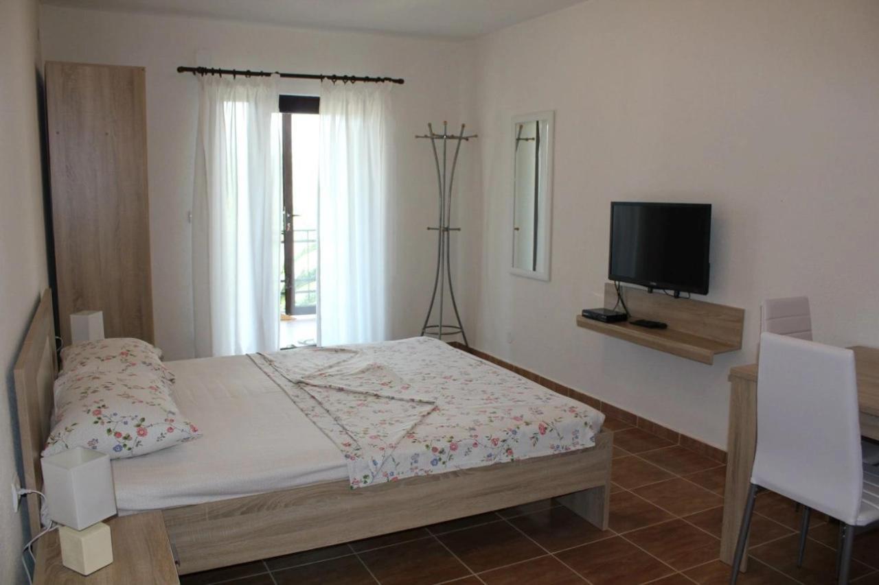 Villa Malina New Tivat Exteriör bild