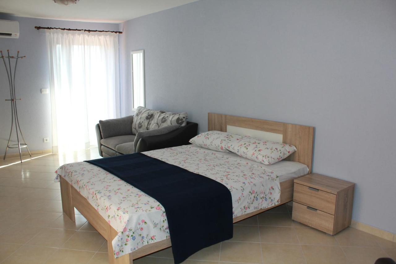 Villa Malina New Tivat Exteriör bild