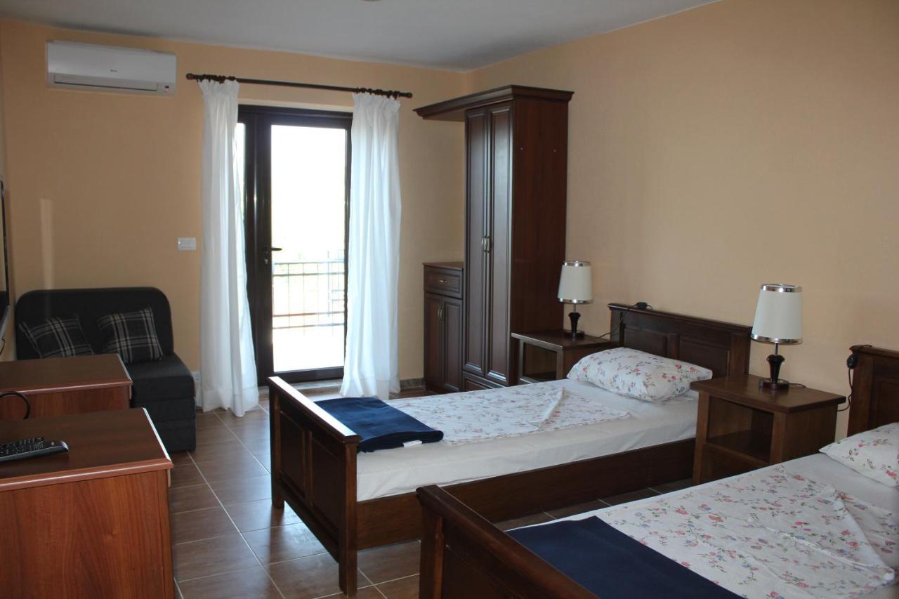 Villa Malina New Tivat Exteriör bild